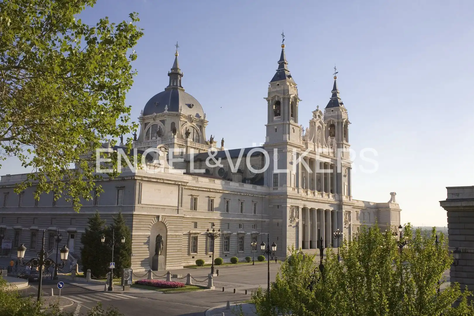 Exterior view of Flat for rent in Madrid  with Air Conditioner, Heating and Parquet flooring