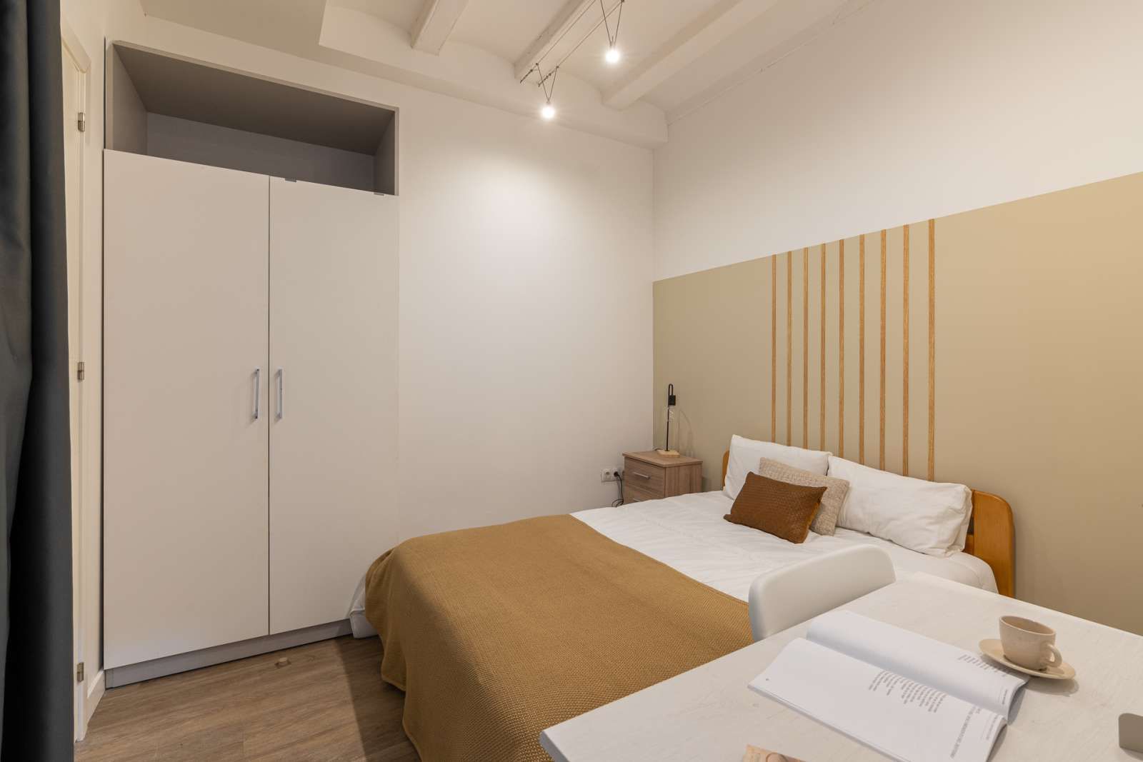 Bedroom of Flat to share in  Barcelona Capital  with Air Conditioner and Terrace