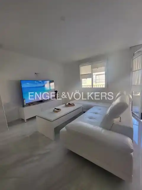 Wohnzimmer von Wohnung zur Miete in Torrevieja mit Heizung