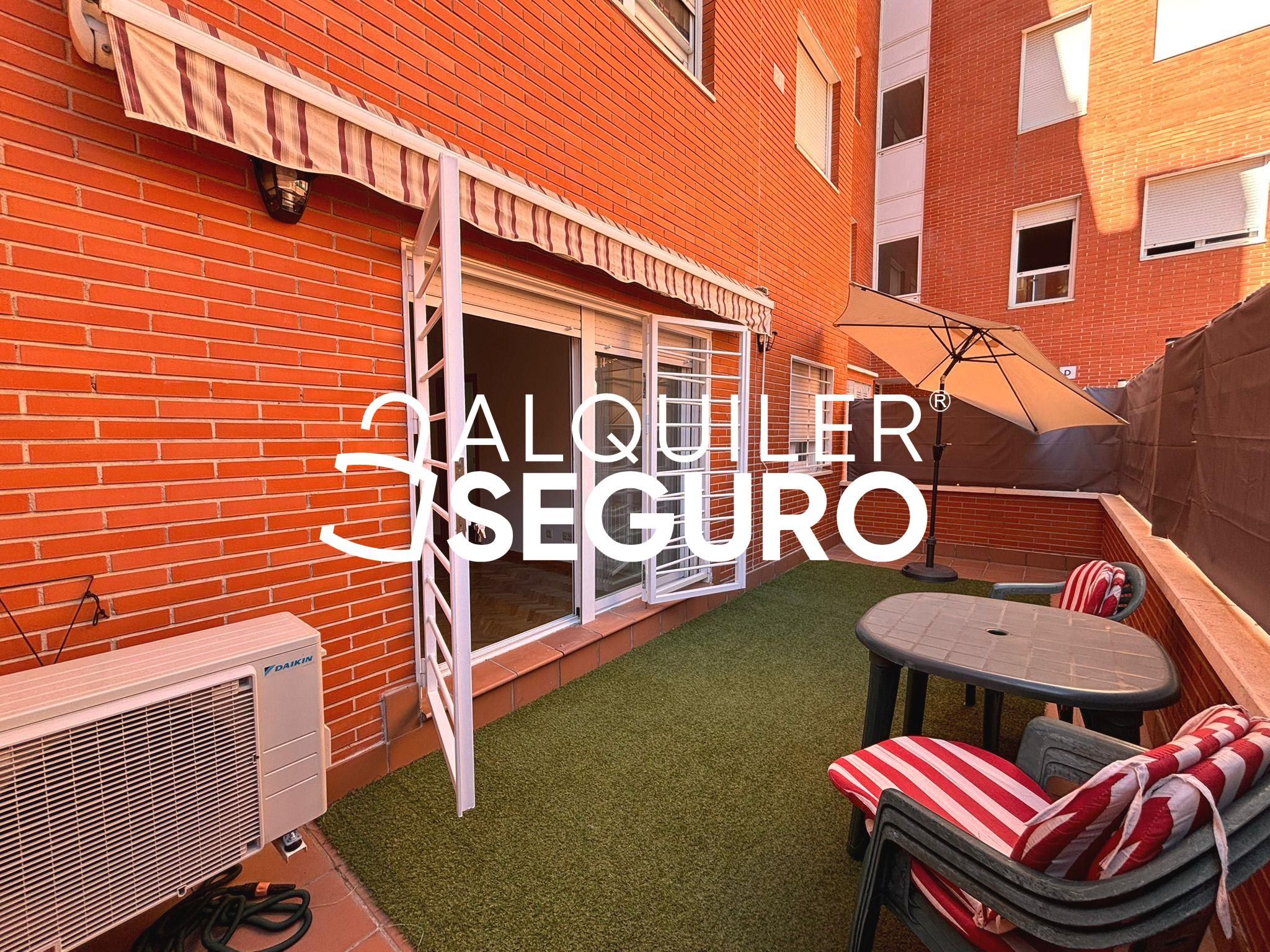 Terrace of Flat to rent in  Madrid Capital  with Air Conditioner and Heating