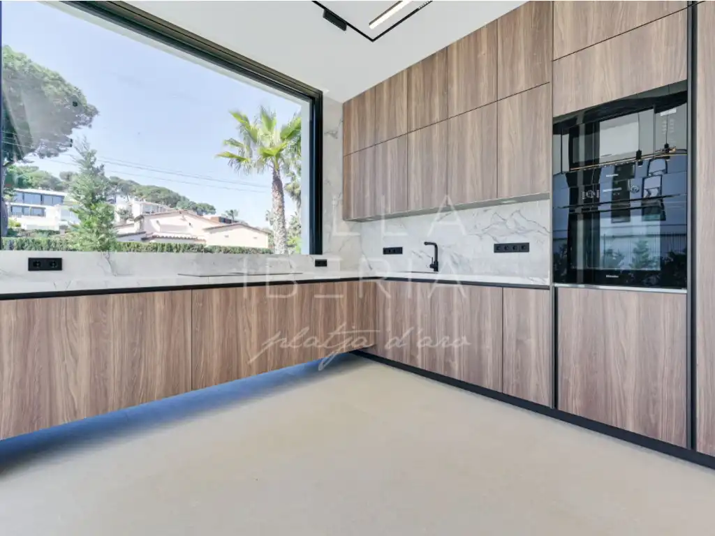 Casa amb piscina en venda a Calle Pedraforca, imagen 12