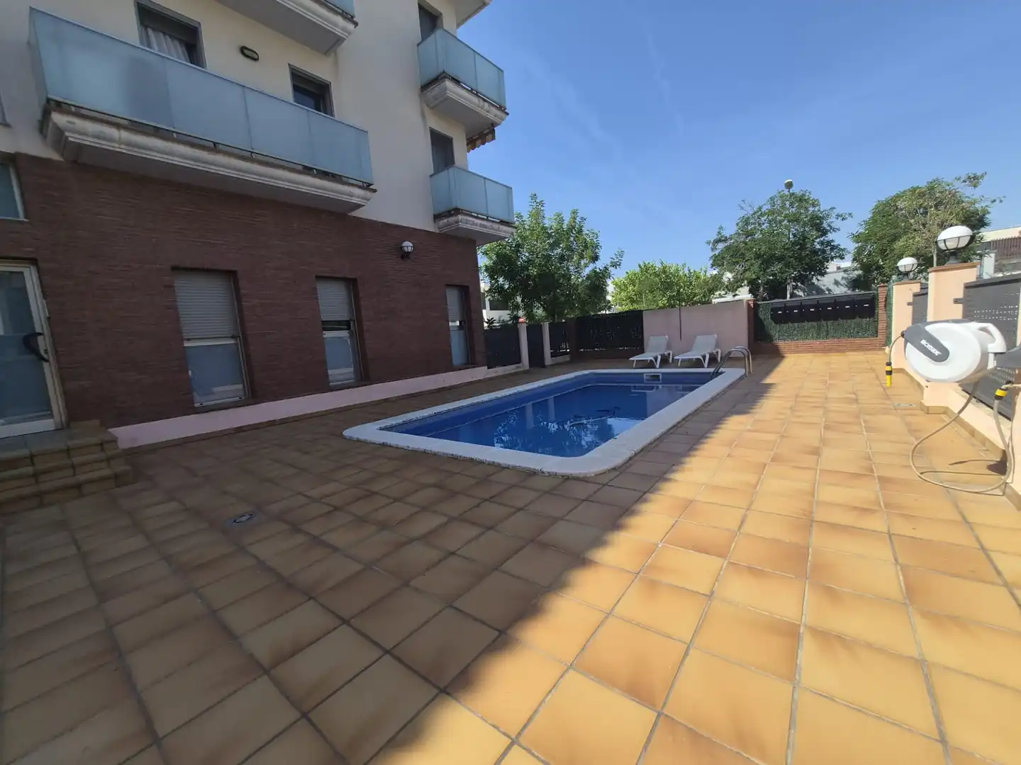 Swimming pool of Flat for sale in Pineda de Mar  with Air Conditioner, Heating and Terrace