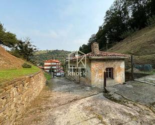 Vista exterior de Casa o xalet en venda en Langreo amb Traster