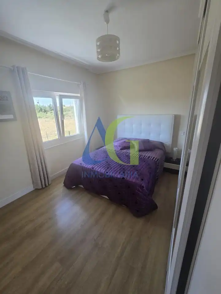 Habitación de Casa o chalet en venta en León Capital  con Calefacción, Jardín privado y Terraza