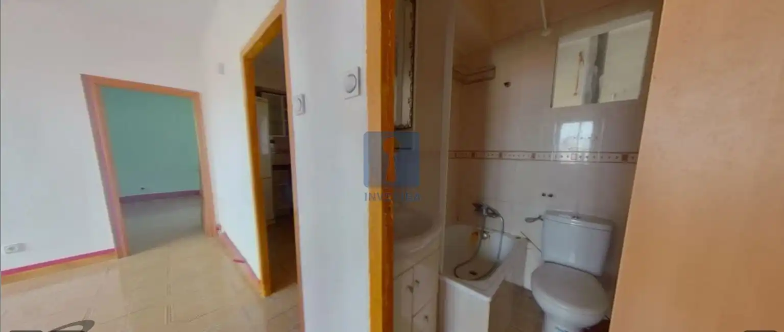 Badezimmer von Wohnung zum Verkauf in Cornellà de Llobregat mit Alarm