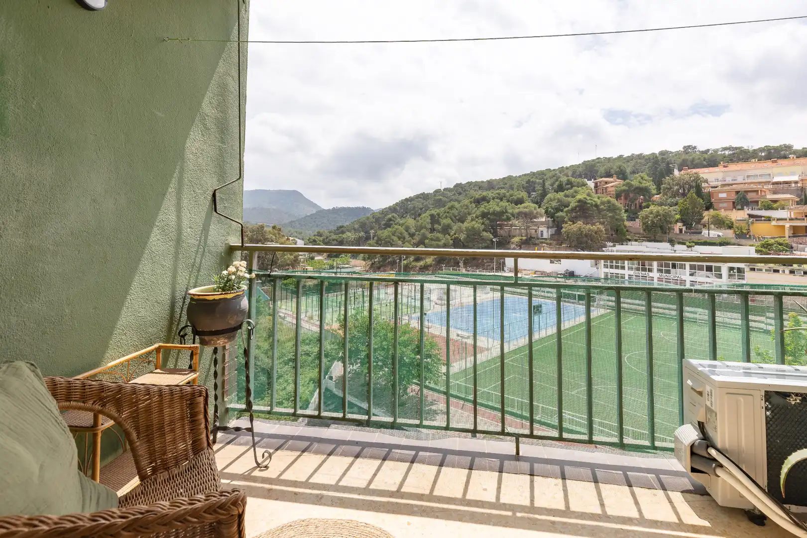 Terraza de Piso en venta en Serra con Aire acondicionado, Trastero y Horno