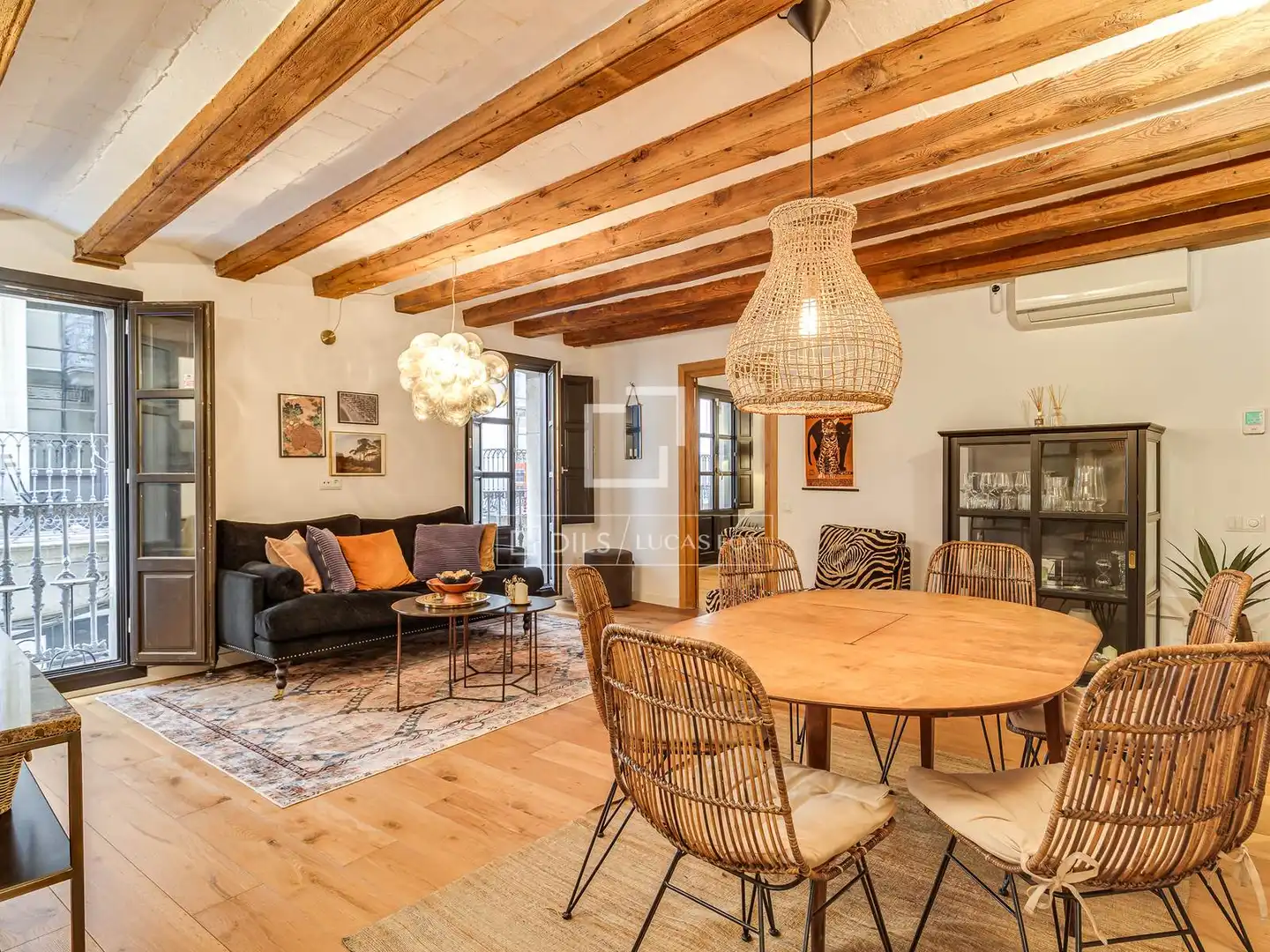 Sala de estar de Piso en venta en Barcelona con Aire acondicionado, Calefacción y Parquet