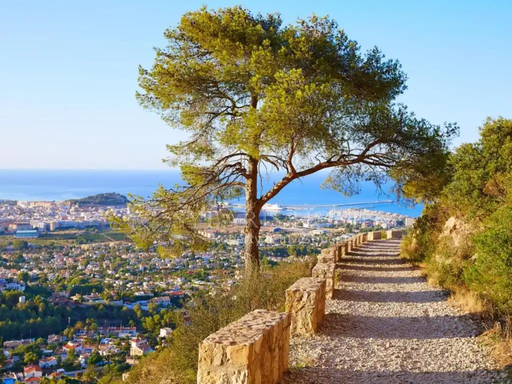 Vista exterior de Apartamento de alquiler en Dénia con Aire acondicionado, Jardín privado y Terraza