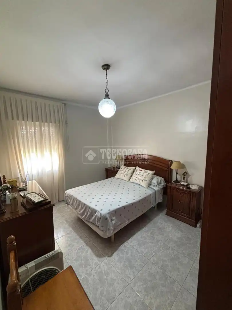 Bedroom of Flat for sale in Sevilla  with Terrace
