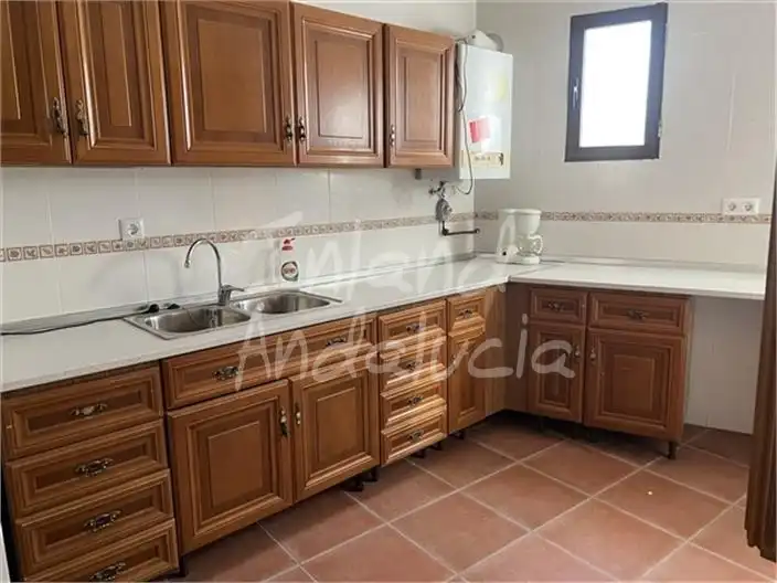 Cuina de Casa adosada en venda en Luque amb Aire condicionat, Terrassa i Traster