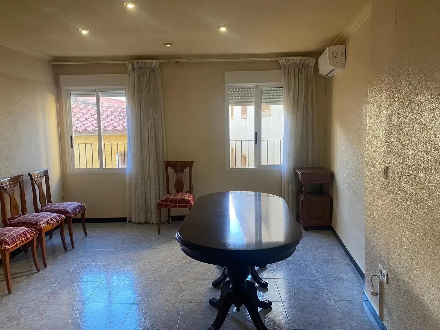 Menjador de Casa o xalet en venda en Petrer amb Aire condicionat i Balcó