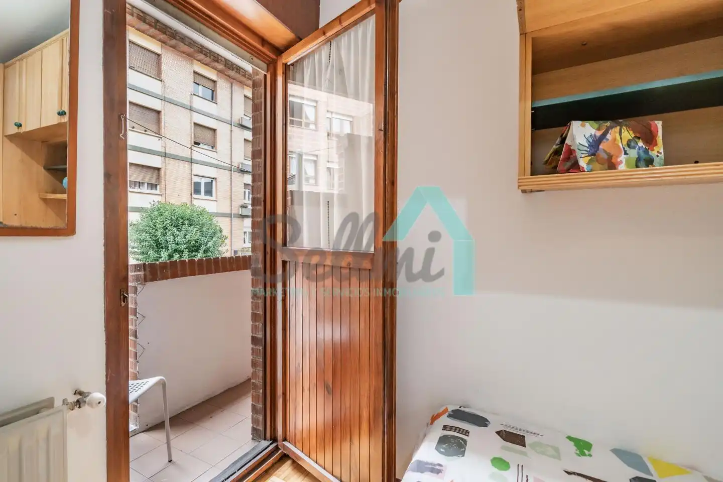 Terraza de Piso de alquiler en Oviedo  con Calefacción, Parquet y Terraza