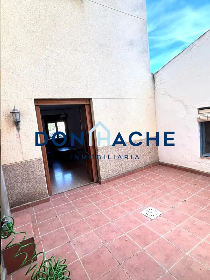 Wohnung zum Verkauf in Mérida mit Heizung, Terrasse und Möbliert
