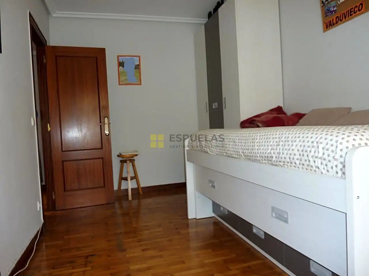 Habitación de Piso en venta en Quel con Parquet, Trastero y Amueblado