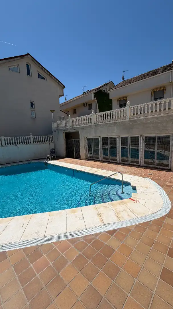 Adosado con piscina en venta en Calle de los Girasoles, imagen 12