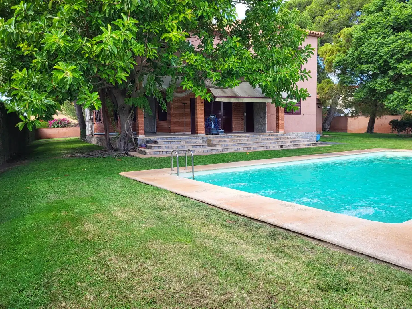 Piscina de Casa o xalet en venda en La Pobla de Vallbona amb Aire condicionat, Calefacció i Piscina