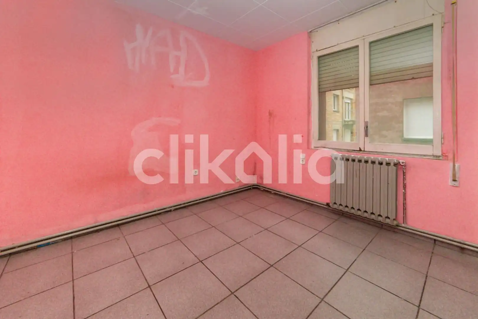 Habitación de Piso en venta en Vic con Calefacción, Terraza y Trastero