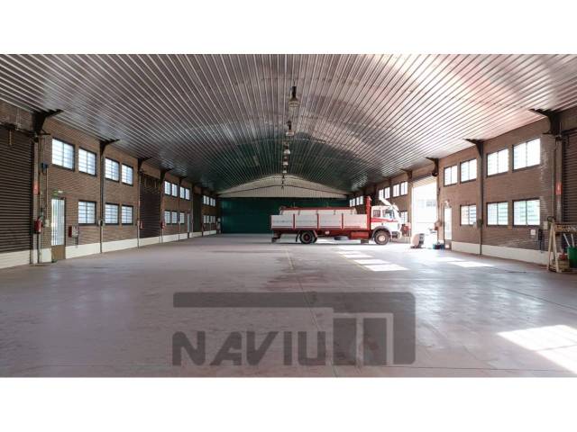 Nave industrial en Venta en La Montaña - El Cortijo