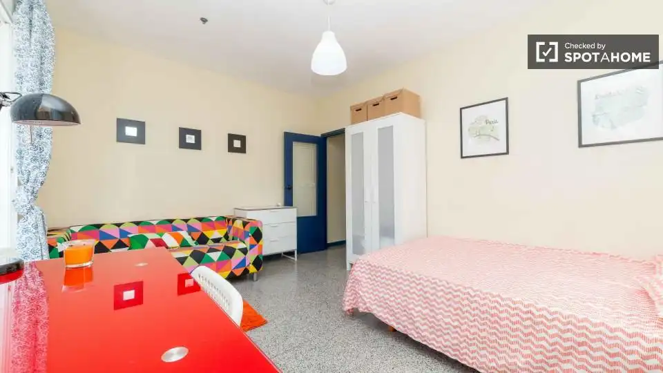 Habitación en Ciutat Universitària