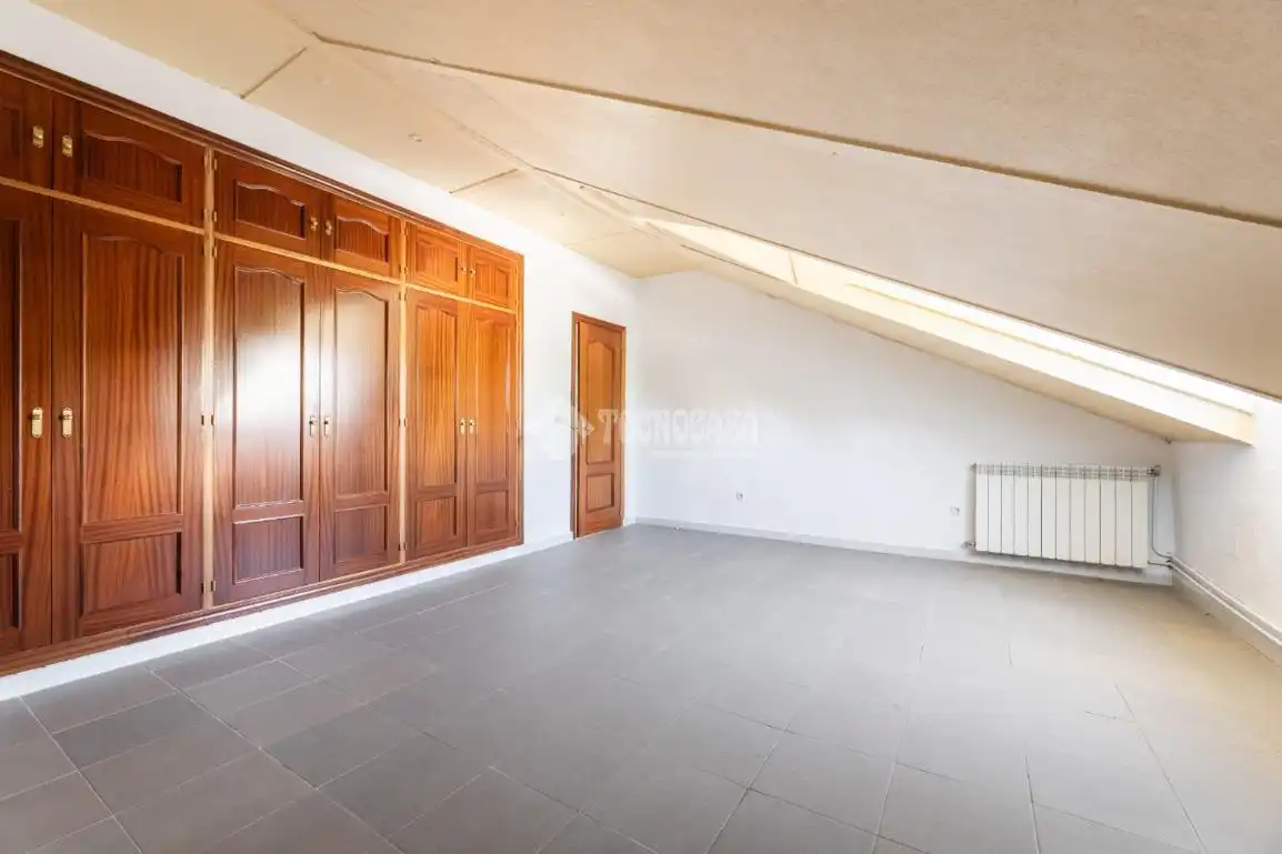 Casa o xalet en venda en Hoyo de Manzanares amb Calefacció i Jardí privat