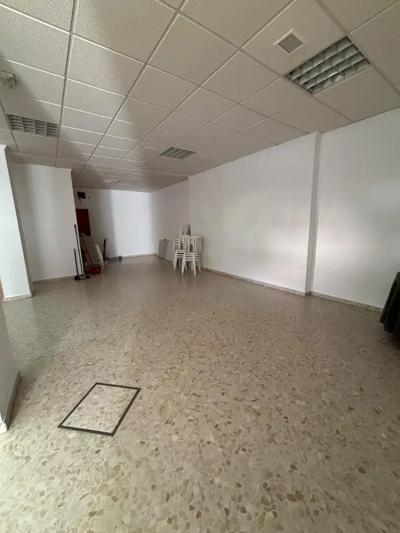Local comercial en venta en Arahal, imagen 3