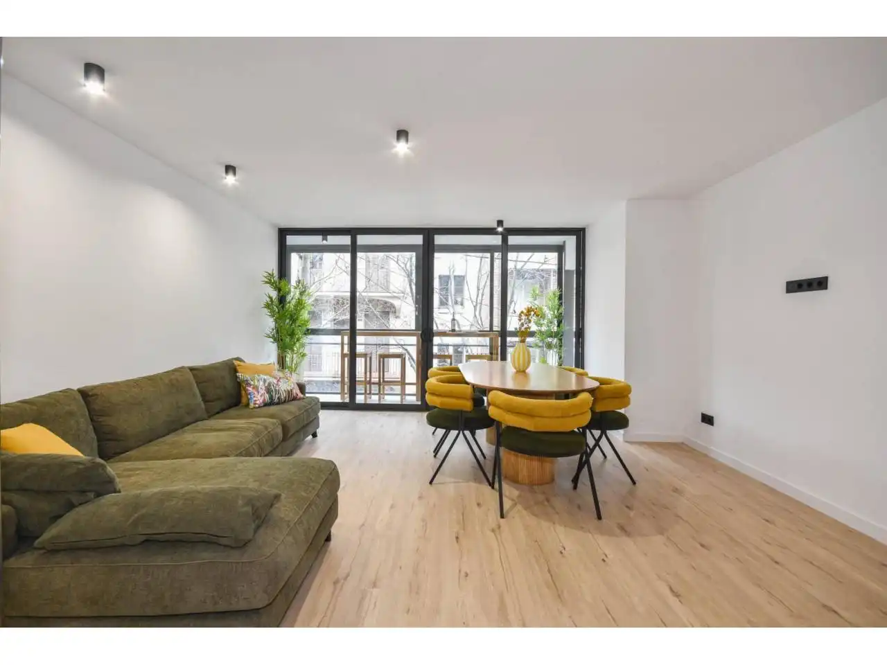 Sala de estar de Piso en venta en Barcelona con Calefacción, Parquet y Balcón