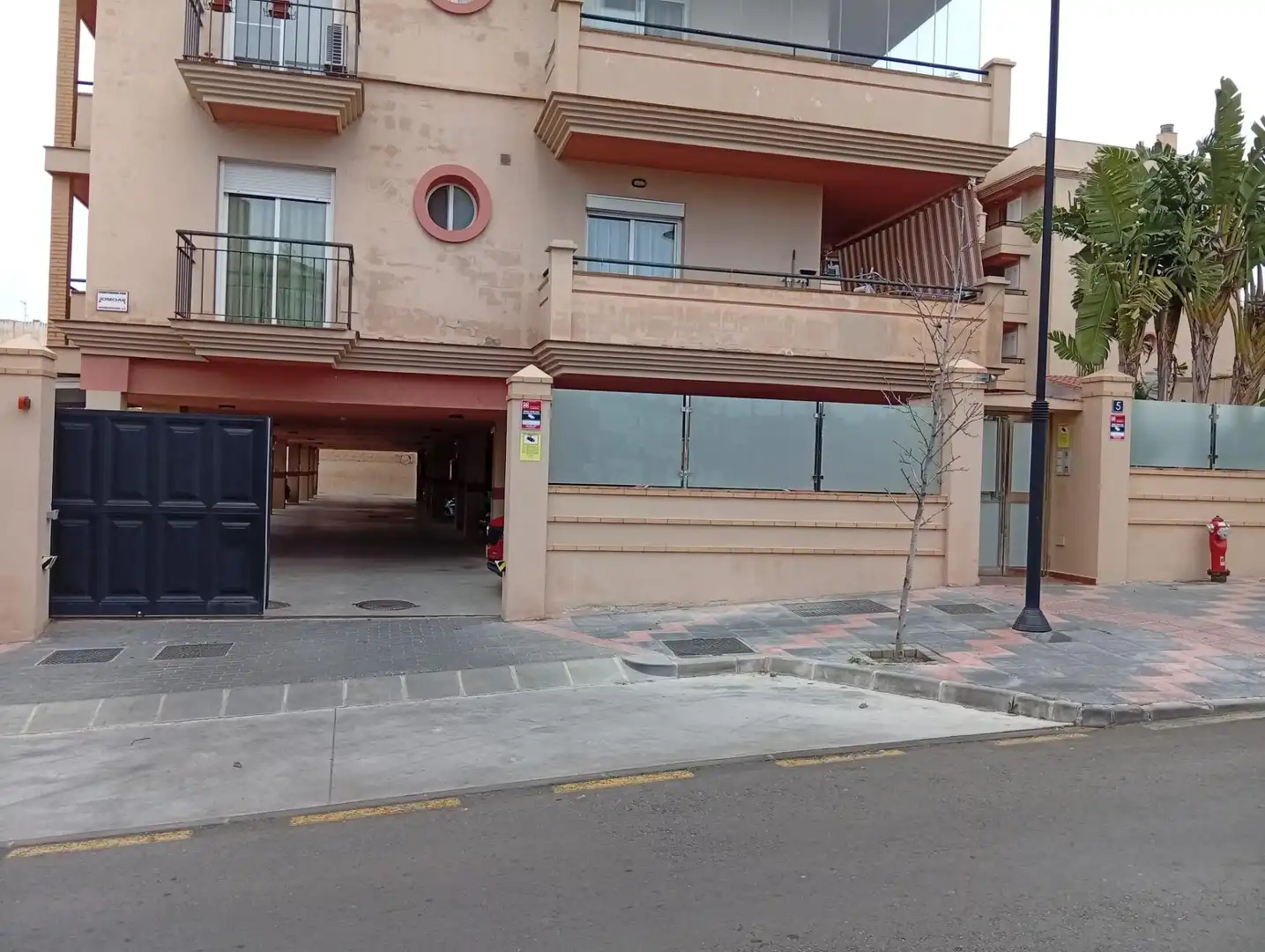 Vista exterior de Apartamento en venta en Fuengirola con Aire acondicionado, Calefacción y Jardín privado
