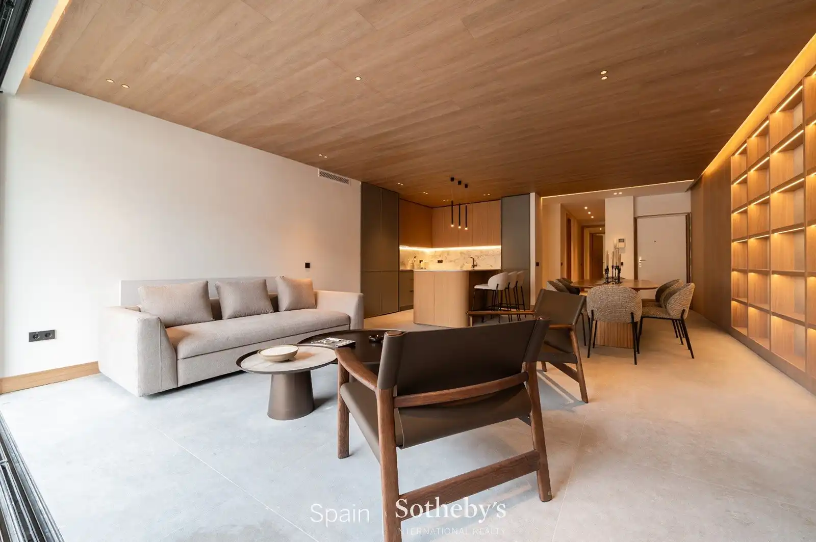 Sala d'estar de Apartament en venda en Madrid amb Aire condicionat, Calefacció i Terrassa