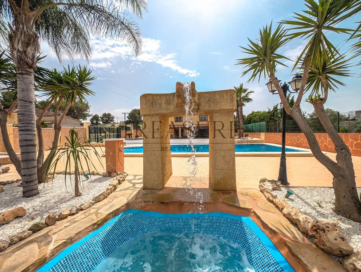 Vista exterior de Casa o chalet en venta en Molina de Segura con Trastero, Piscina y Amueblado