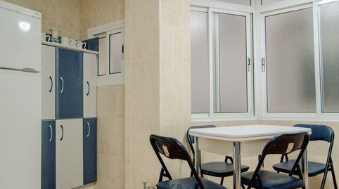 Photo 5 of Flat for rent in Calle Mendoza, 20, Parque Ayala - Jardín de la Abadía - Huelín, Málaga Capital