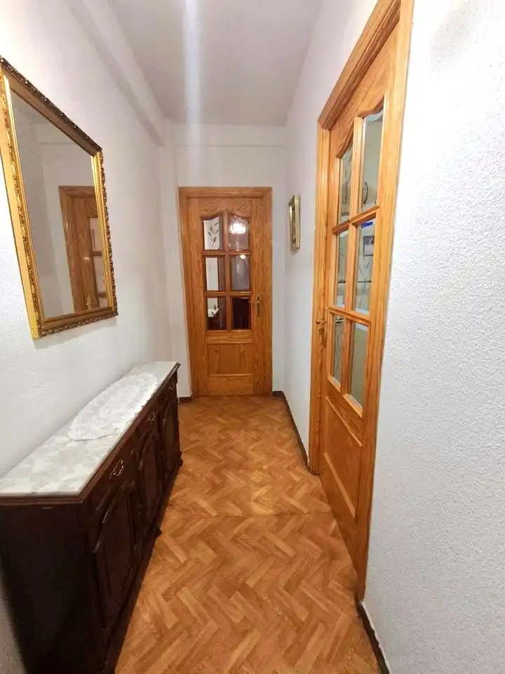 Piso en venta en Madrid con Calefacción, Parquet y Terraza