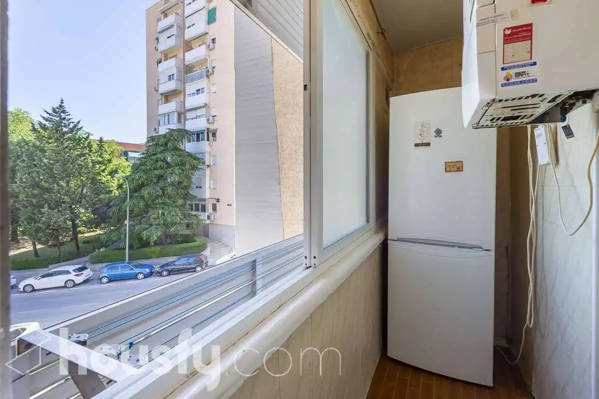 Habitación de Piso en venta en Madrid con Trastero