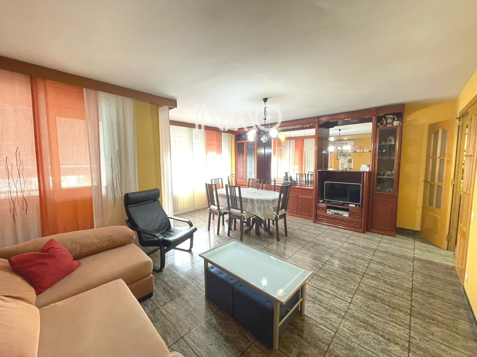 Living room of Flat for sale in Rubí  with Air Conditioner and Heating