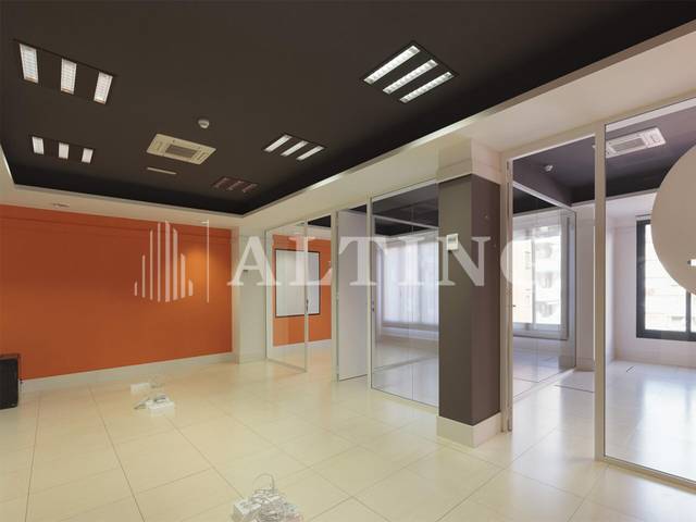Oficina en Alquiler en Avenida avenida Madrid en La Maternitat i Sant Ramon
