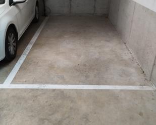 Parkplatz von Garage miete in Tiana