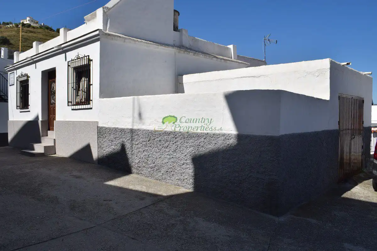 Vista exterior de Casa o xalet en venda en Cómpeta amb Terrassa i Traster