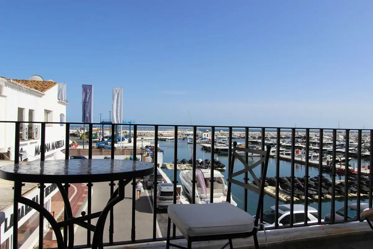 Flat for sale in Puerto Banús
