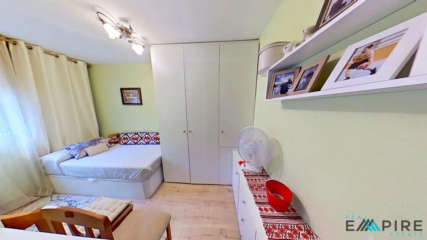 Bedroom of Flat for sale in Carabanchel