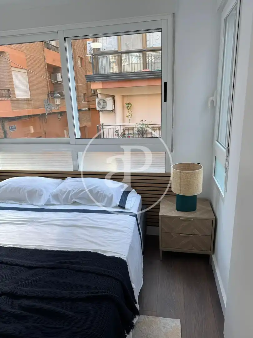Dormitori de Pis de lloguer en Valencia amb Aire condicionat, Calefacció i Terrassa
