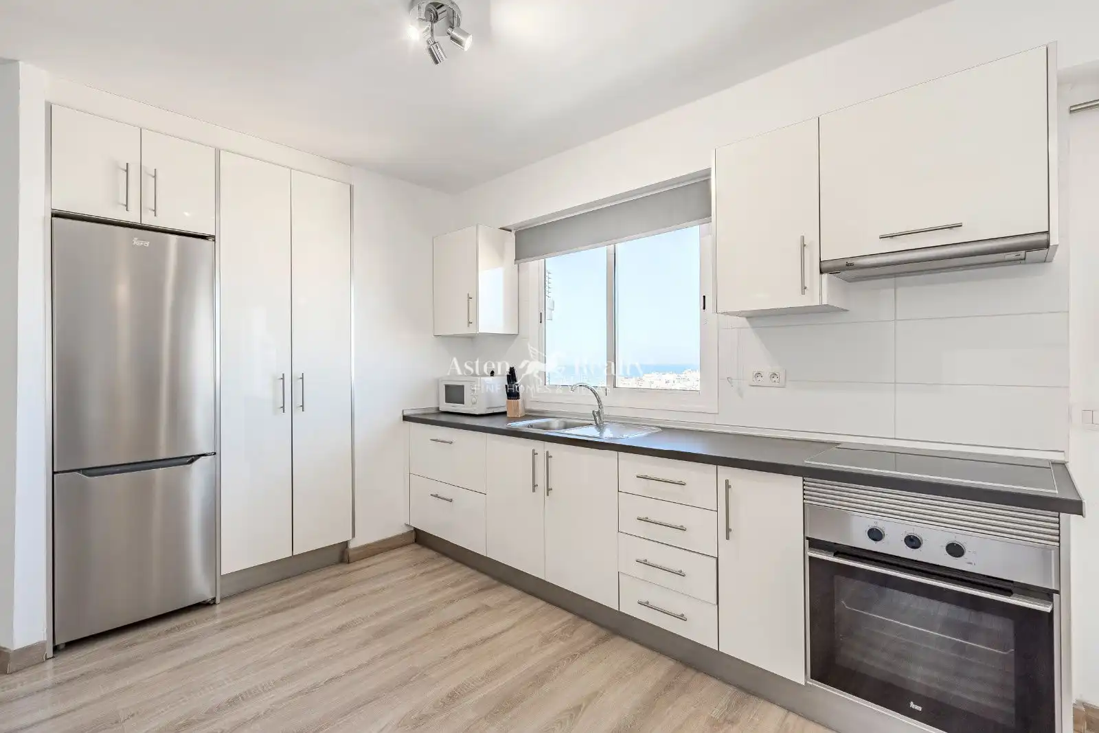 Cuina de Apartament en venda en Arona amb Terrassa, Piscina i Moblat