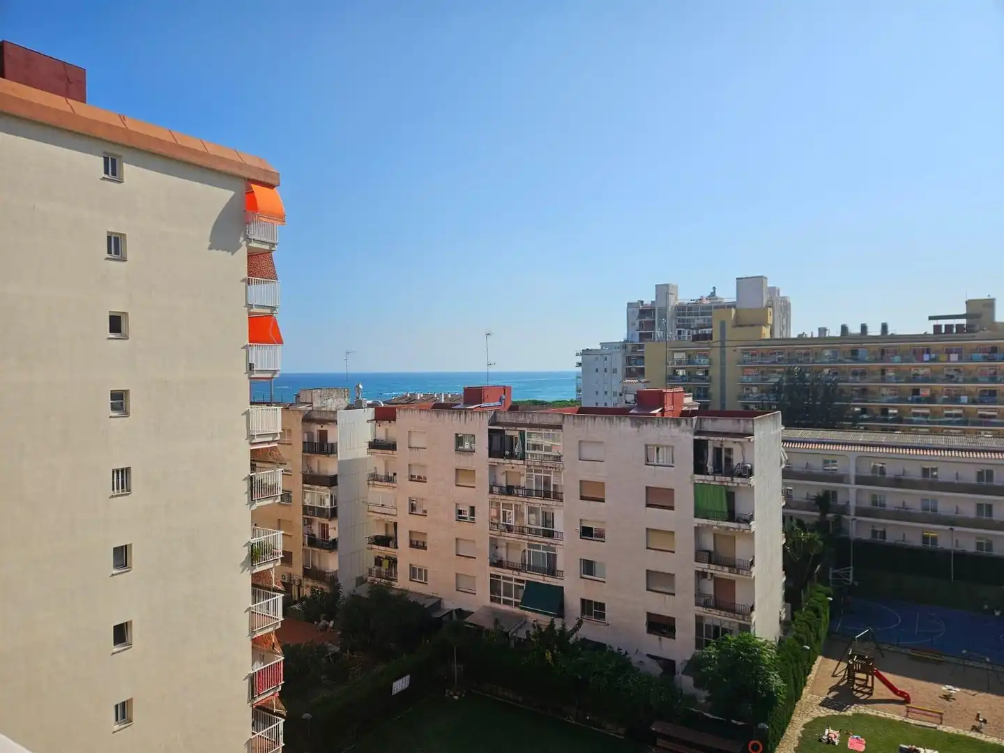 Vista exterior de Apartamento en venta en Malgrat de Mar con Calefacción y Piscina comunitaria