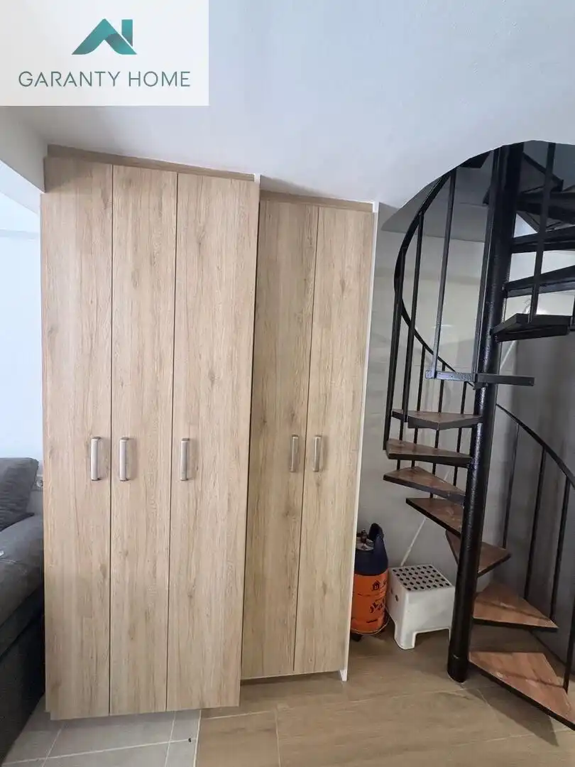 Dormitori de Casa o xalet de lloguer en Málaga amb Aire condicionat, Terrassa i Moblat