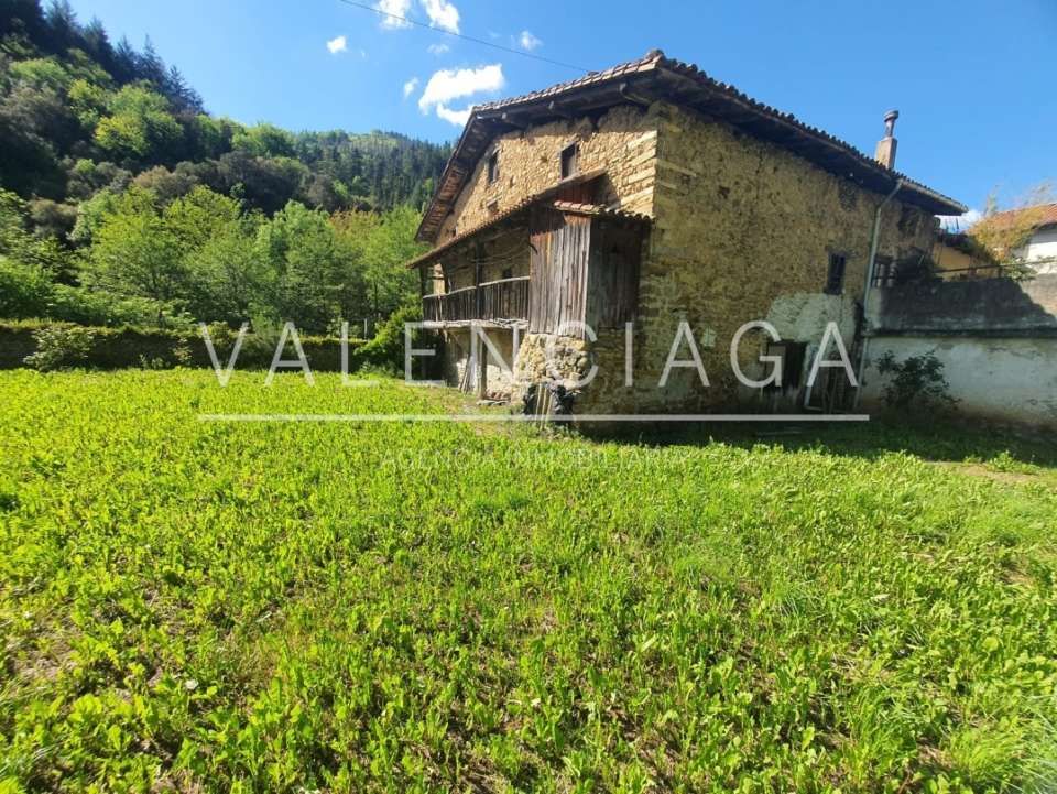 Casa adosada en venda en Ataun