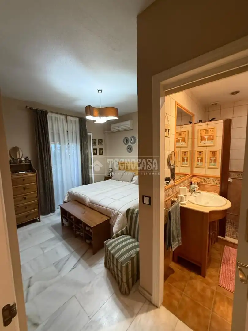 Detached homes for sale in Colores - Entreparques