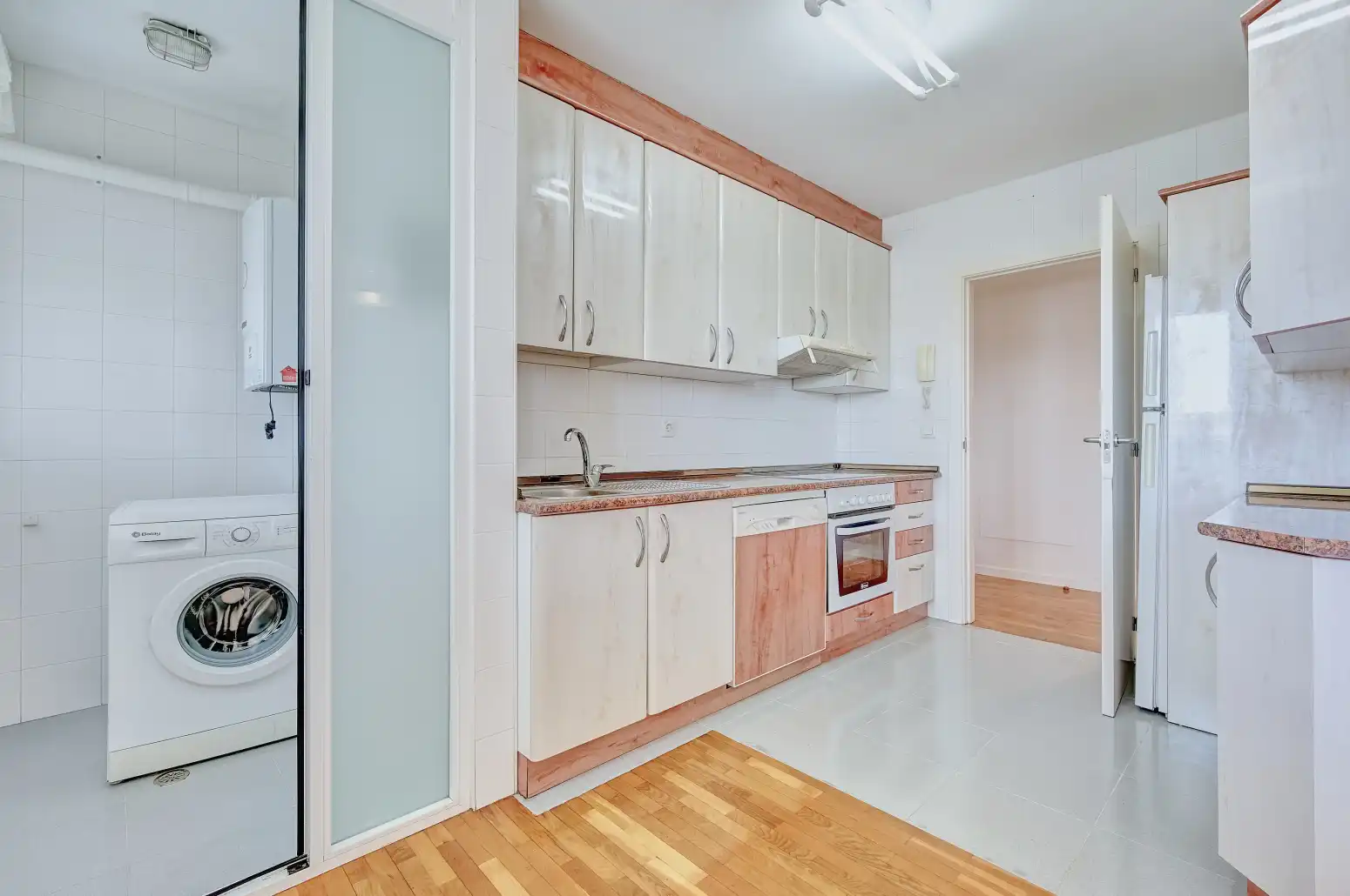 Cocina de Piso en venta en  Pamplona / Iruña con Calefacción y Trastero