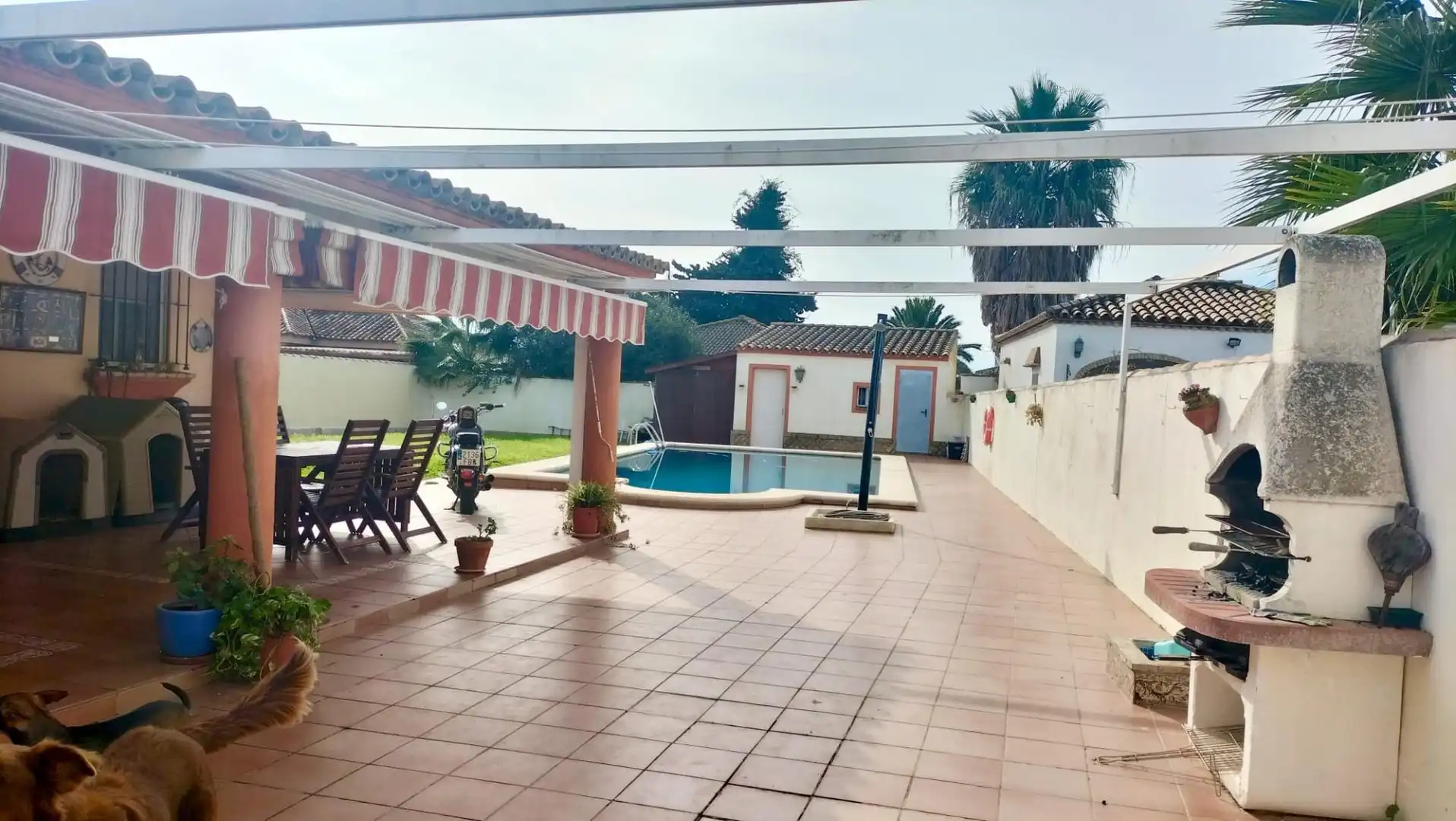 Swimming pool of Houses for sale in Chiclana de la Frontera  with Air Conditioner, Terrace and Swimming Pool