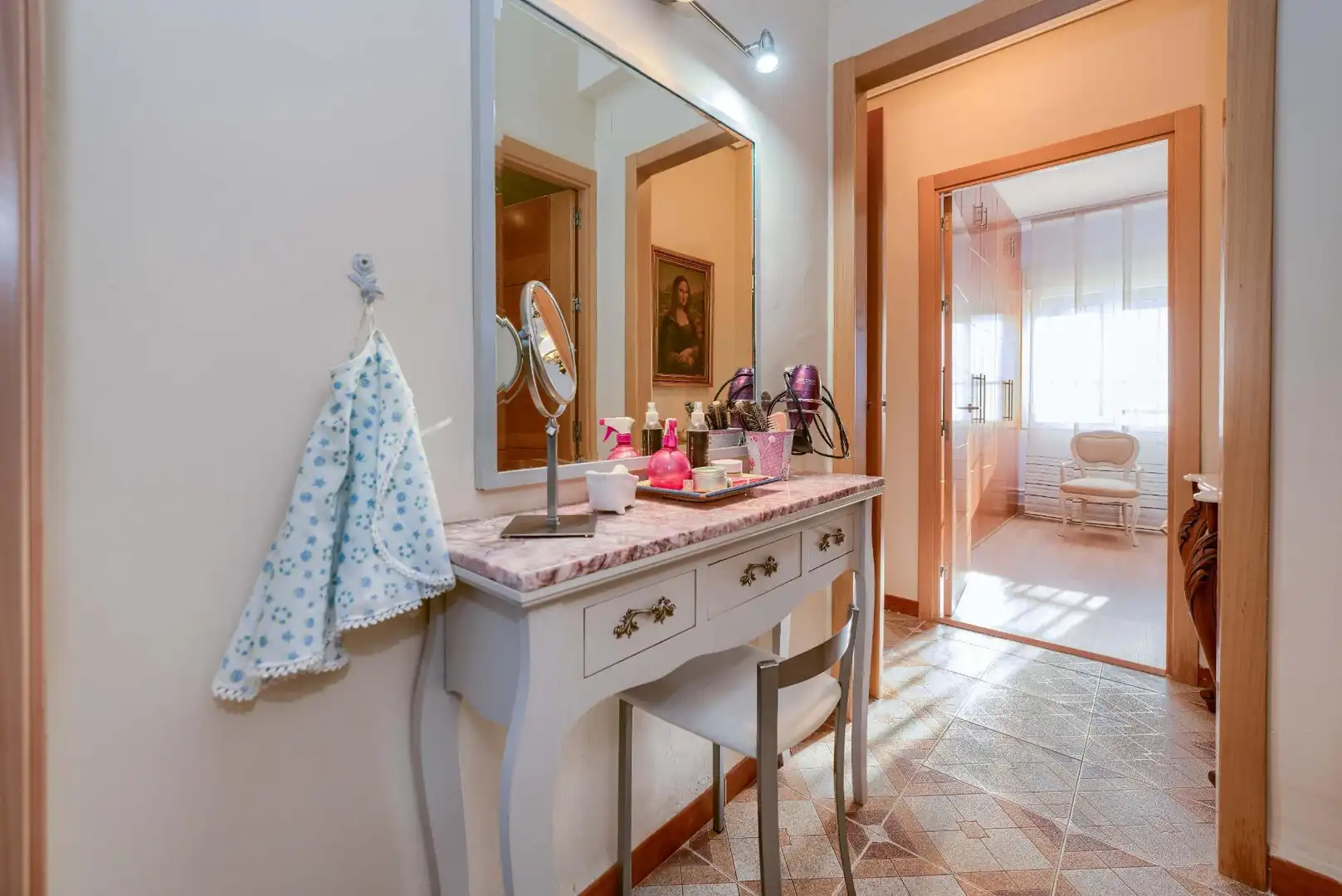 Bathroom of Houses for sale in Palomares del Río  with Air Conditioner, Heating and Private garden