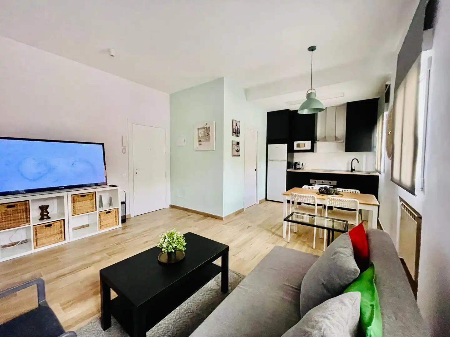 Flat for rent in Calle Aeronave, Timón