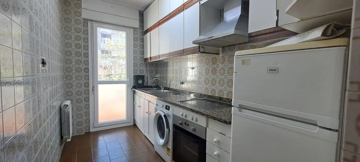 Cocina de Piso en venta en Vitoria - Gasteiz con Calefacción, Terraza y Trastero