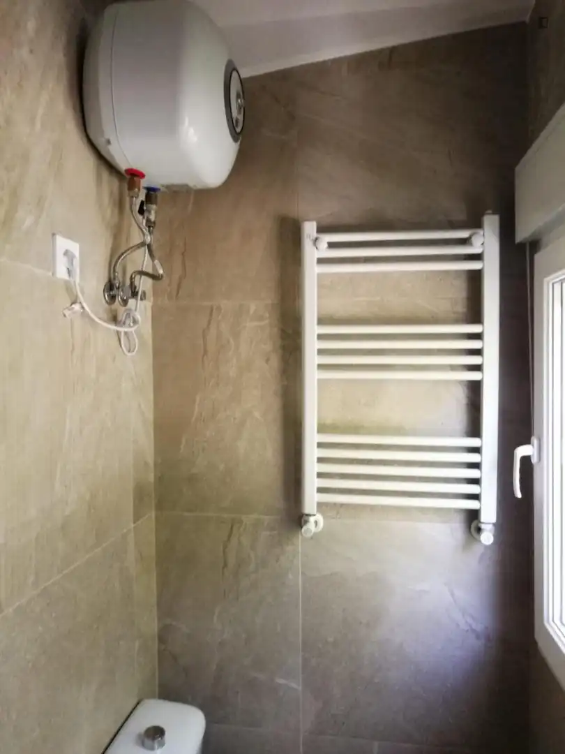 Baño de Casa o chalet para compartir en Madrid con Aire acondicionado, Calefacción y Amueblado
